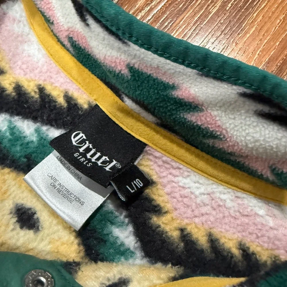 Cruel Girls Size L 10 Fleece Pullover Kids Green Southwestern Aztec Snap FLAWED
